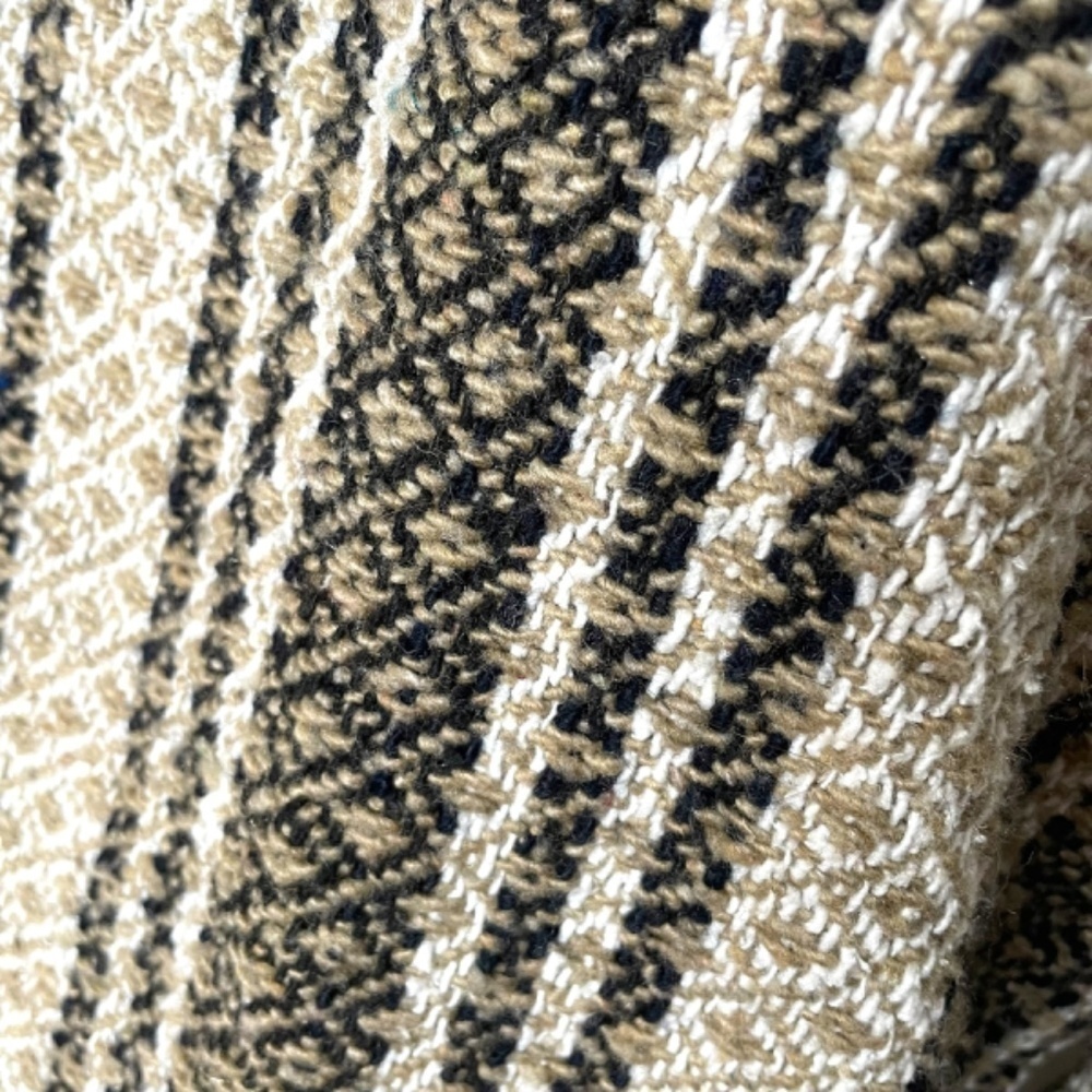 Mexican pop over Hoody 🤍 - Picture 3 of 9